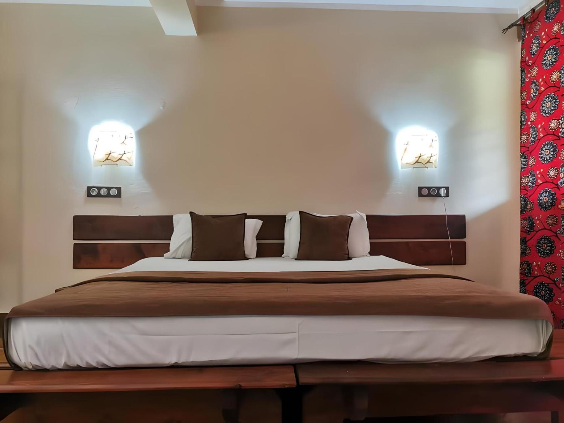 Hotel De La Palmeraie Bujumbura Eksteriør billede
